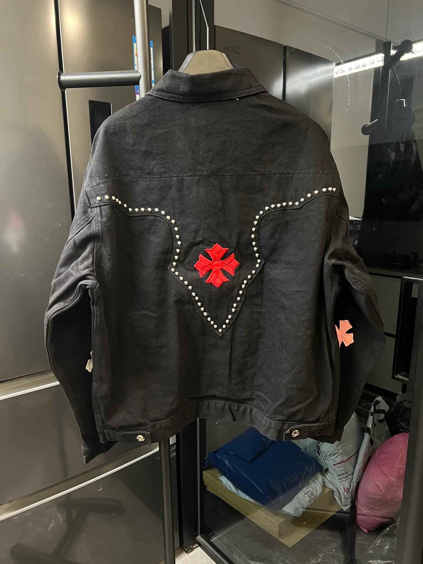 P280 [next day] Chrome Heart/Chrome Heart 25FW rivet colorful leather embroidered high-tech denim jacket (black) Size: 46 48 50 52 (corresponding to s-xl) Detailed sizes can be found in Figure 9